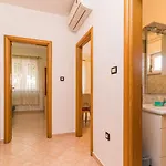 Jere-2 By Interhome * Pula